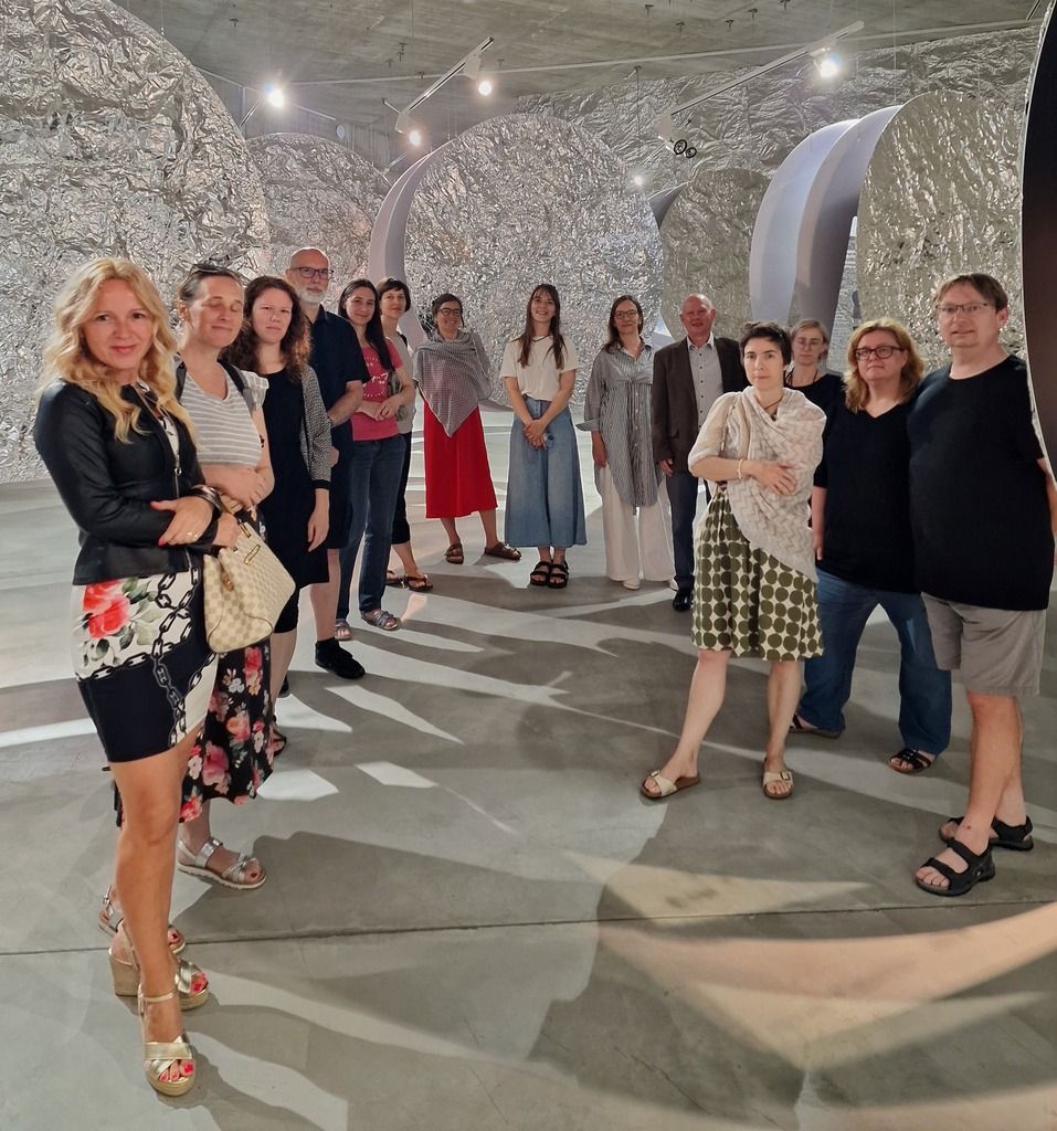 359112885 288529467023882 6223533004222260380 n