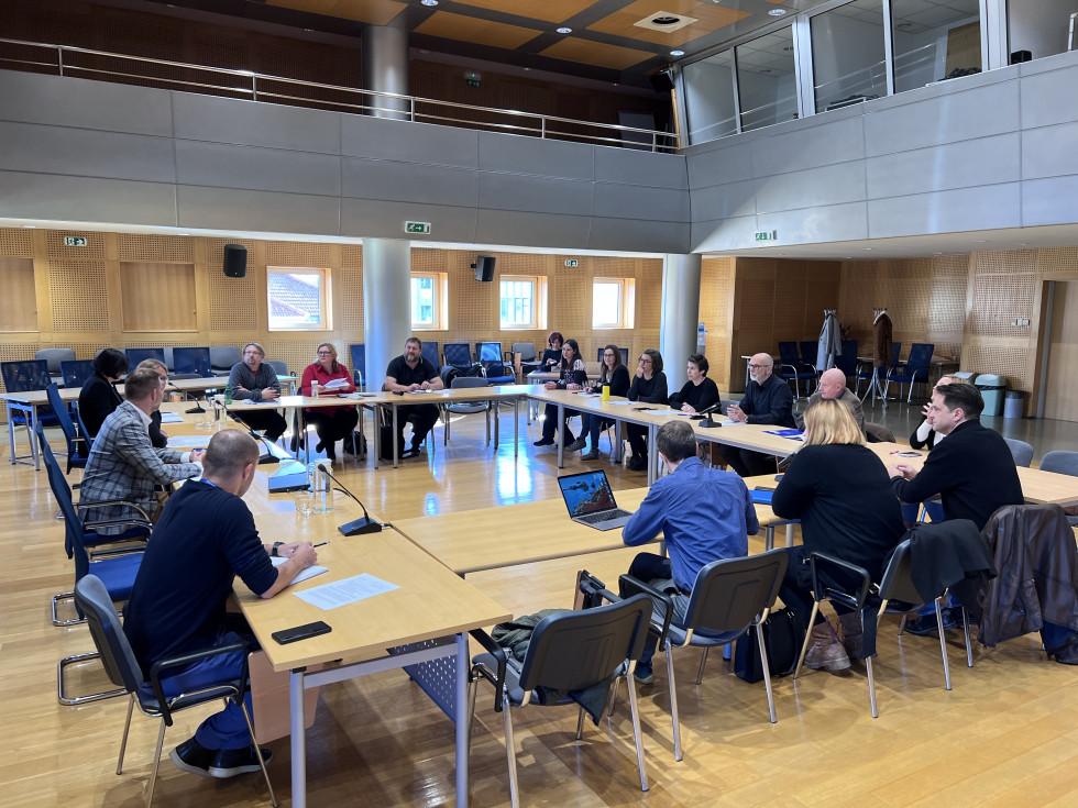 IMG 1896 FitWzk4MCw5ODAsIjNlM2YzNjE4NmIiXQ